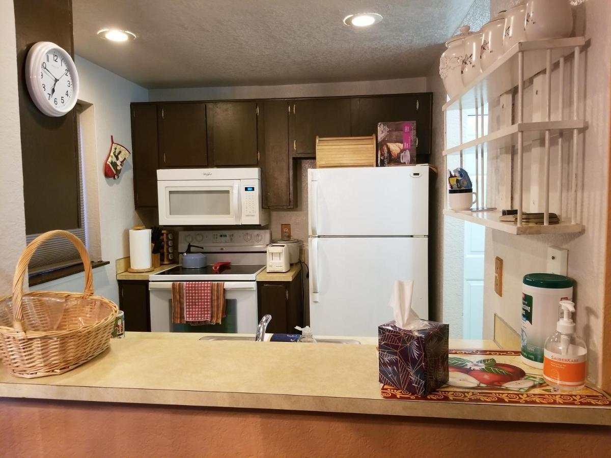 Lovely One Bedroom Condo With Indoor Fireplace. Federal Way Exterior photo